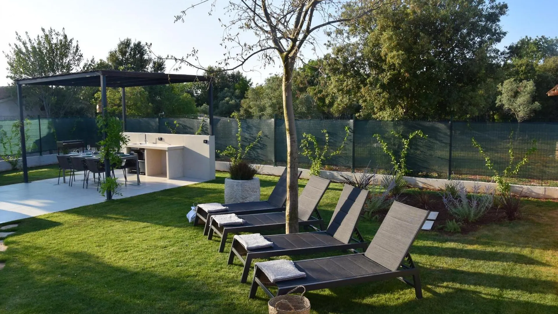 Holiday House With Jacuzzi In Rovinj 2306 0*,  Croatia
