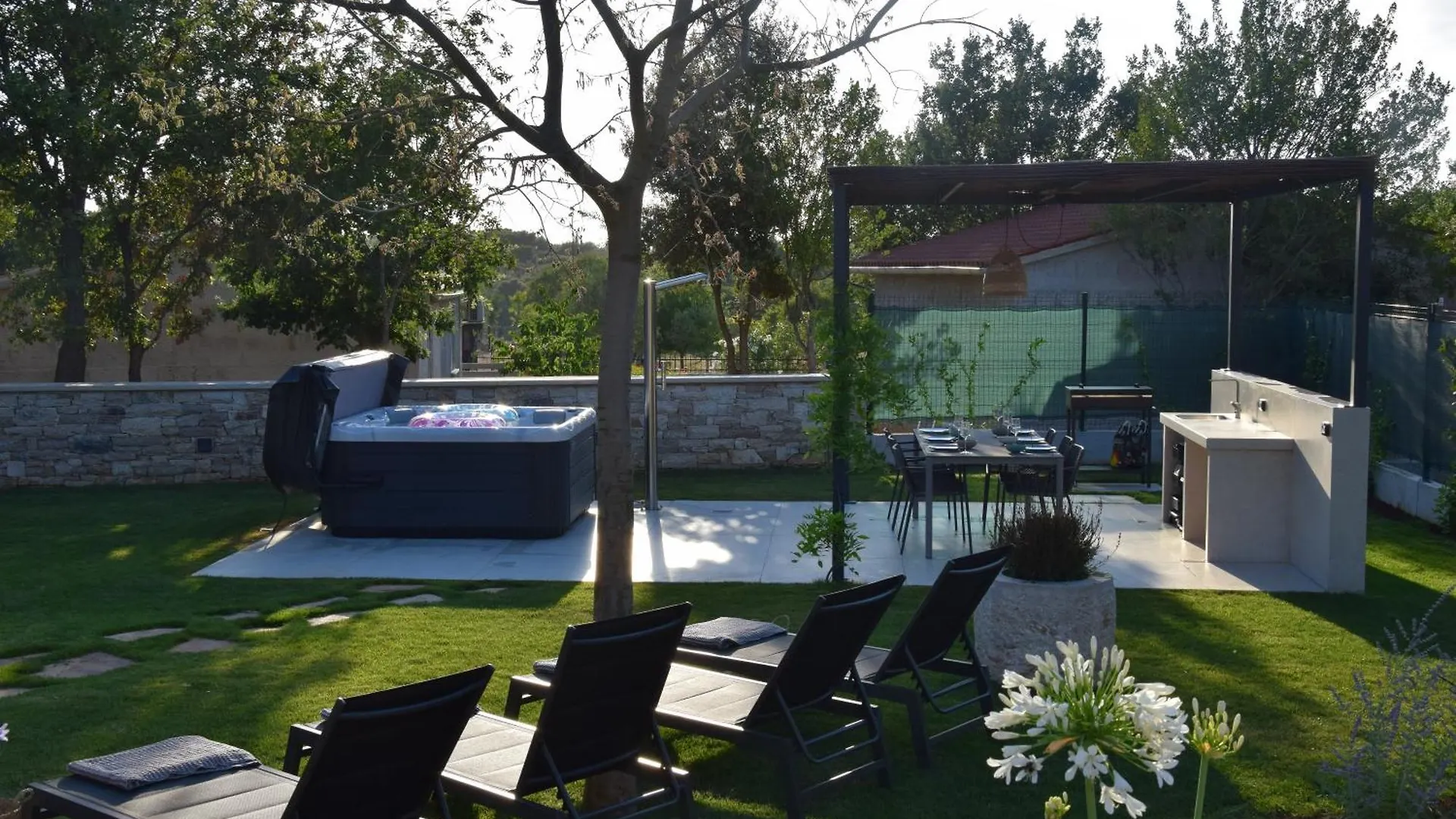 Tatil Evi Holiday House With Jacuzzi In Rovinj 2306